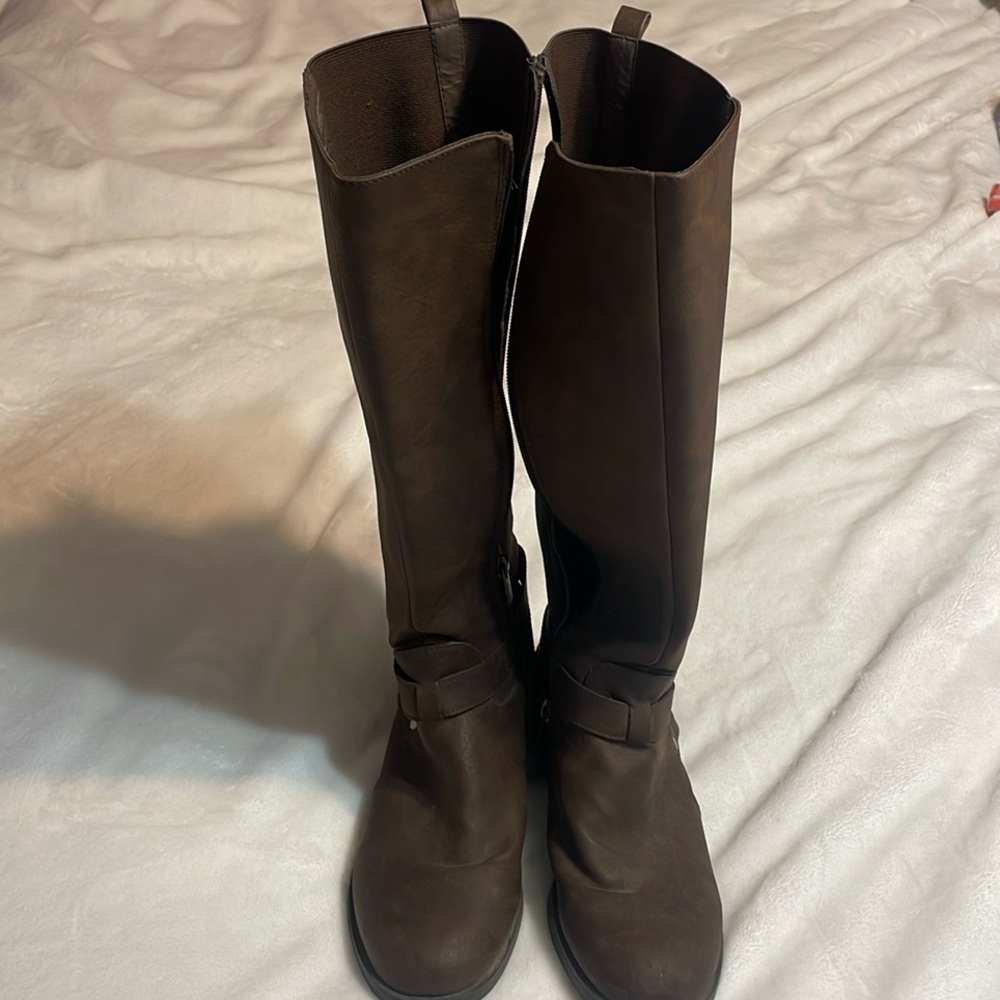 Kenneth Cole Women’s Boots (8)